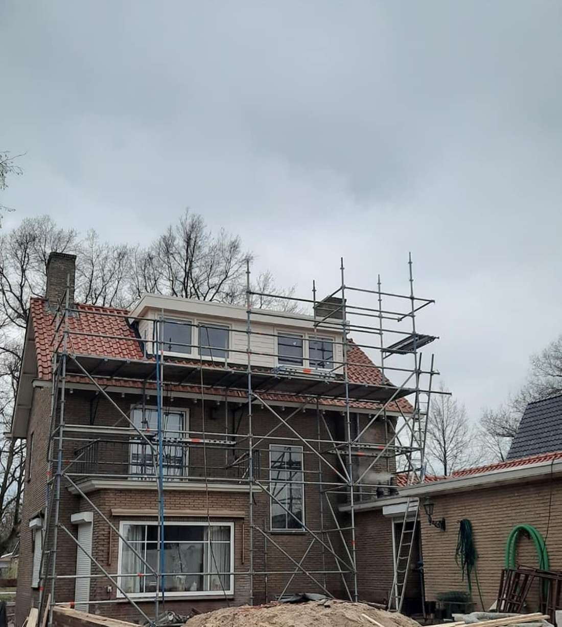 Leveren en monteren prefab dakkapel